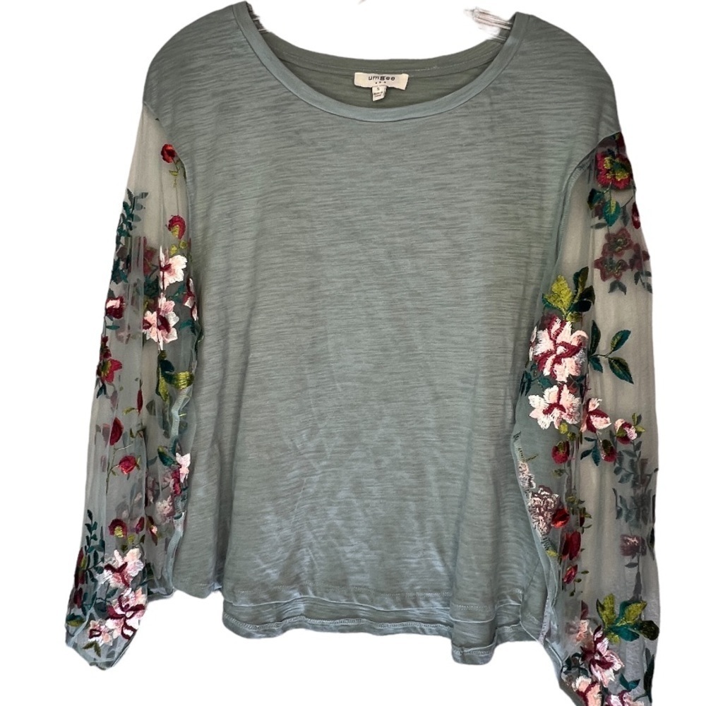 Umgee Top Embroidered Floral Sleeves